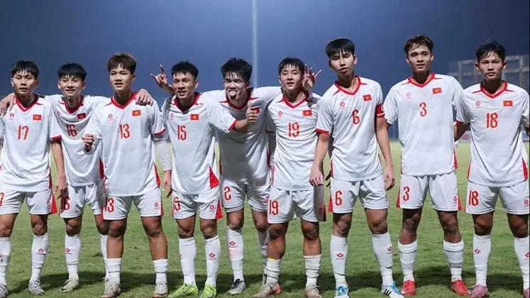 U17 Việt Nam tiến gần vòng chung kết châu Á